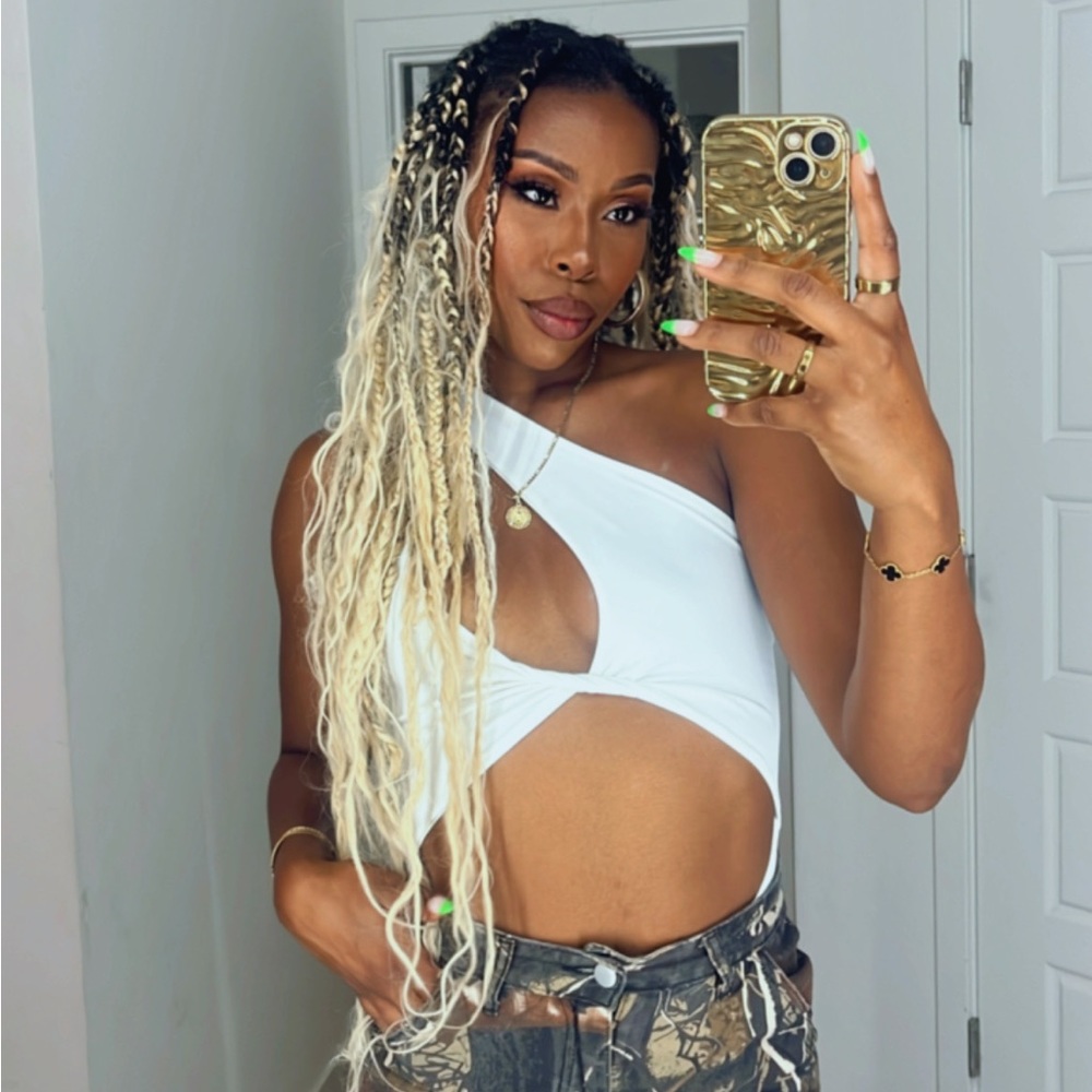 FASHION NOVA On My Level One Shoulder Bodysuit - Small